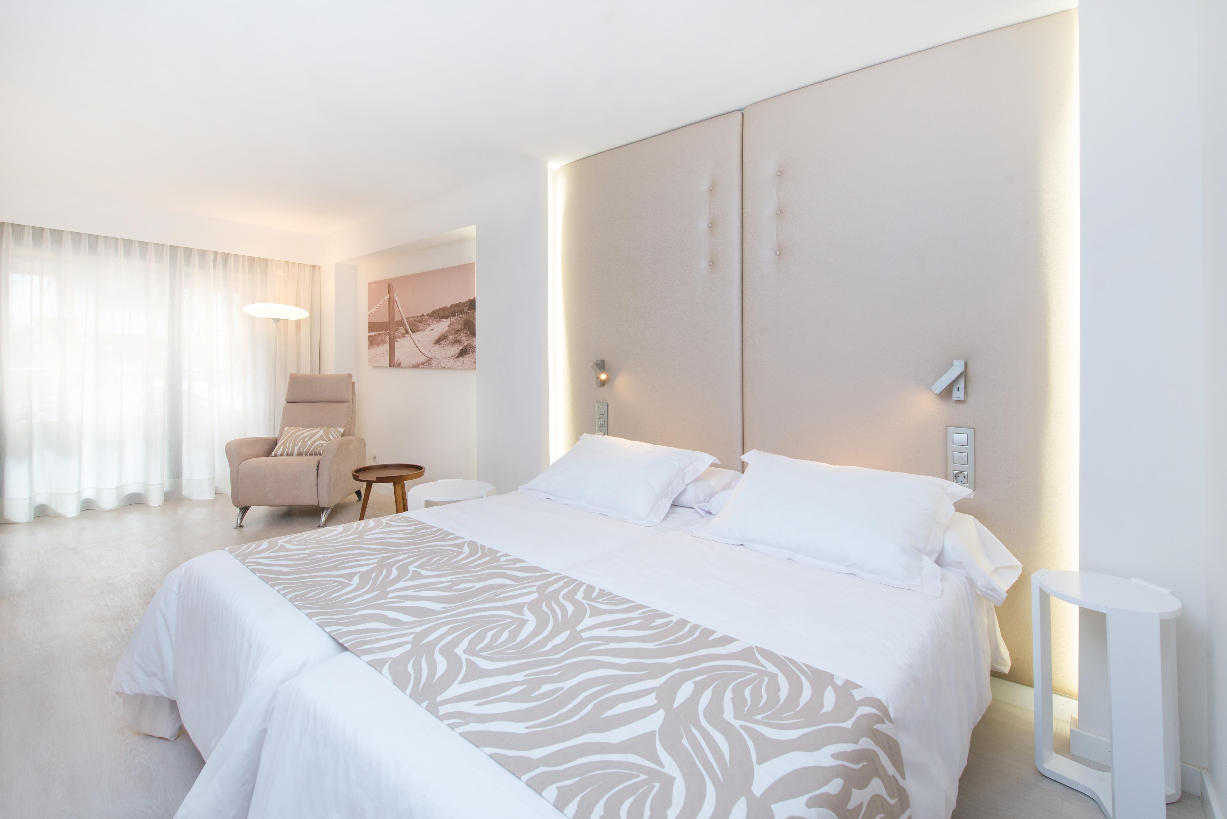 Hotel Iberostar Waves Cala Millor - Adults Only Esterno foto