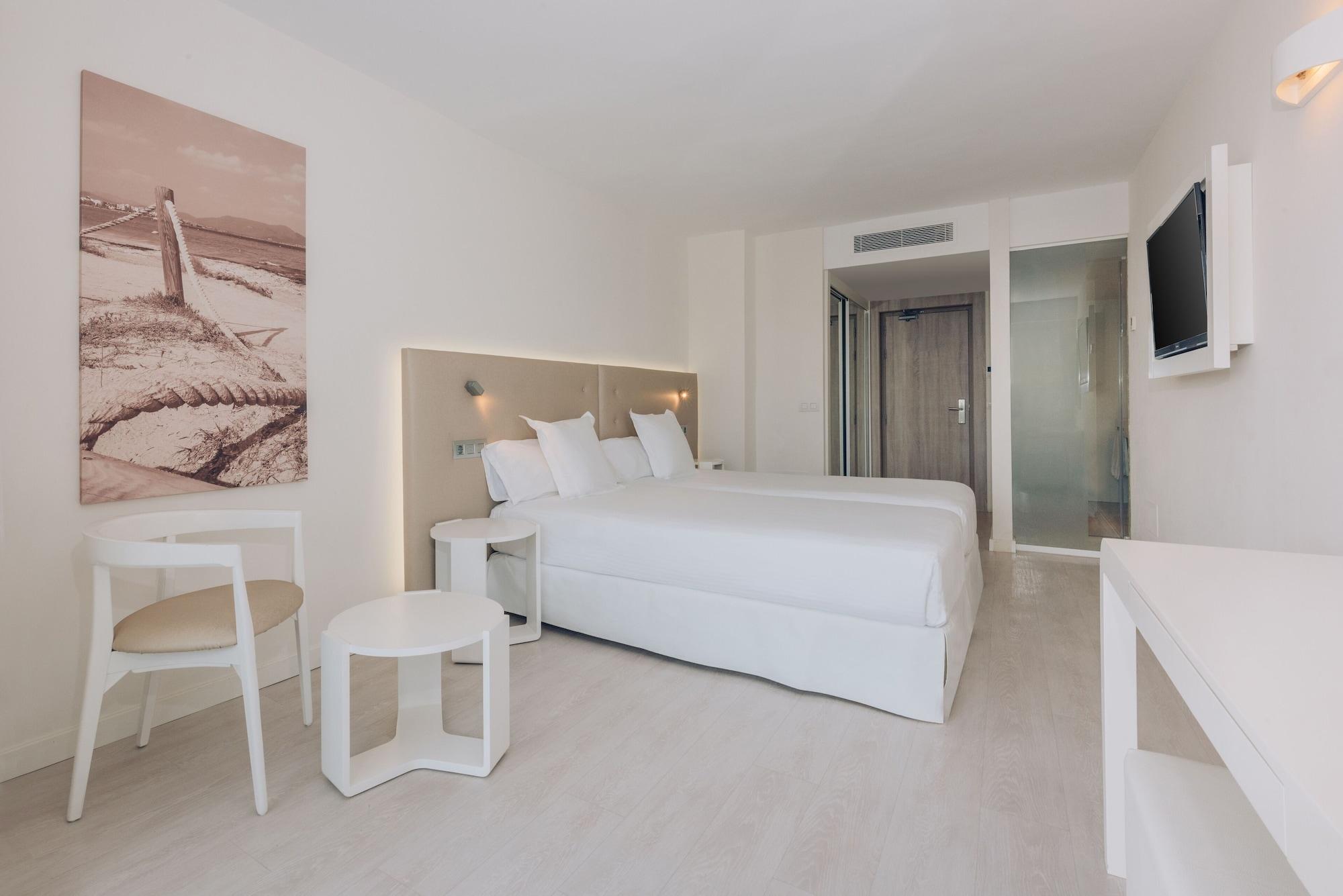 Hotel Iberostar Waves Cala Millor - Adults Only Esterno foto